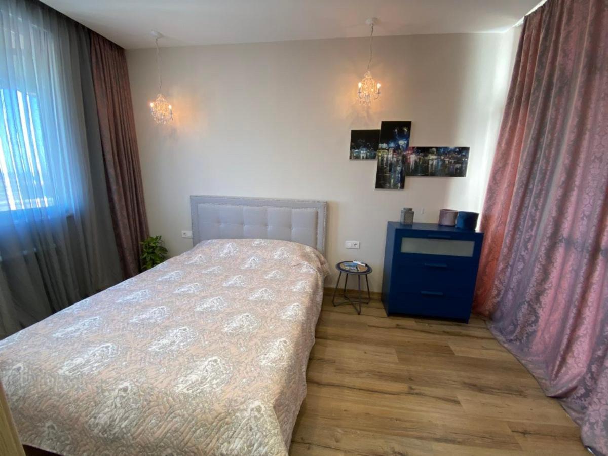 Nano'S Exclusive Fashionable Apartment Батуми Екстериор снимка