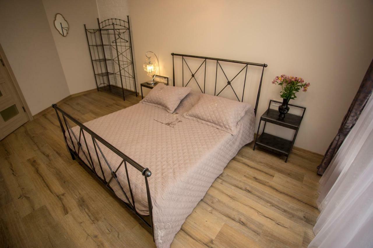 Nano'S Exclusive Fashionable Apartment Батуми Екстериор снимка