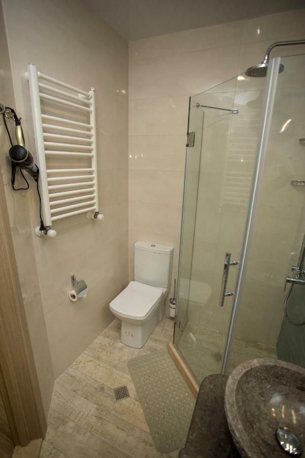 Nano'S Exclusive Fashionable Apartment Батуми Екстериор снимка
