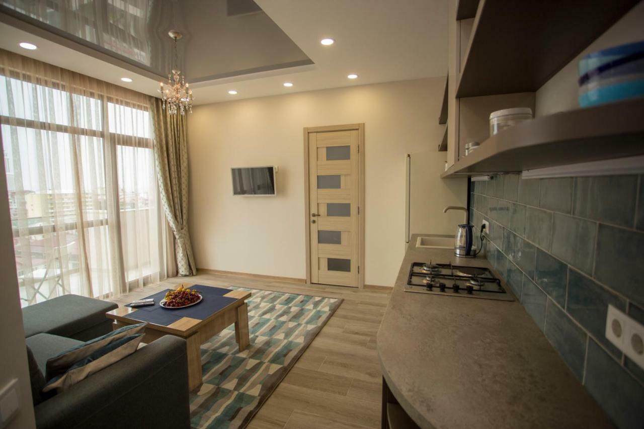 Nano'S Exclusive Fashionable Apartment Батуми Екстериор снимка