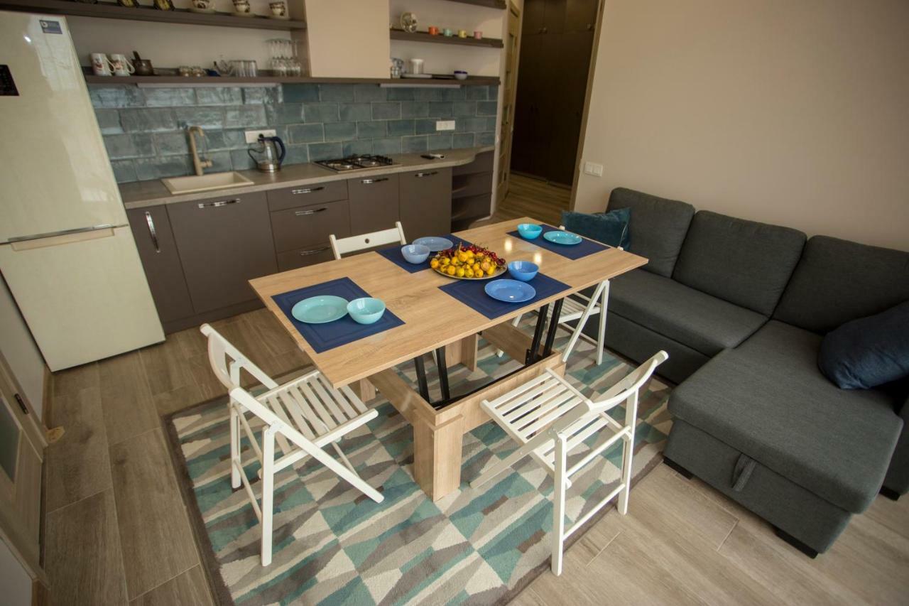 Nano'S Exclusive Fashionable Apartment Батуми Екстериор снимка
