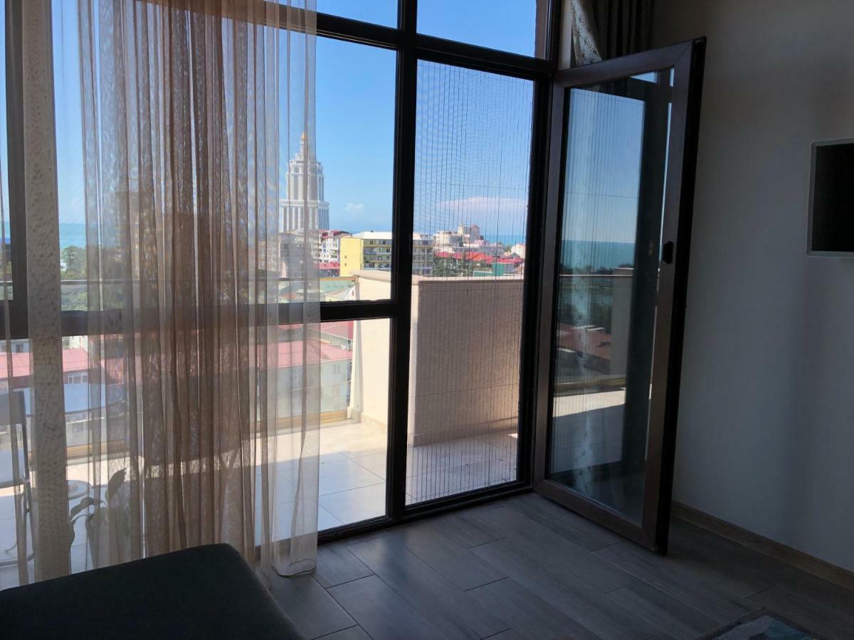 Nano'S Exclusive Fashionable Apartment Батуми Екстериор снимка