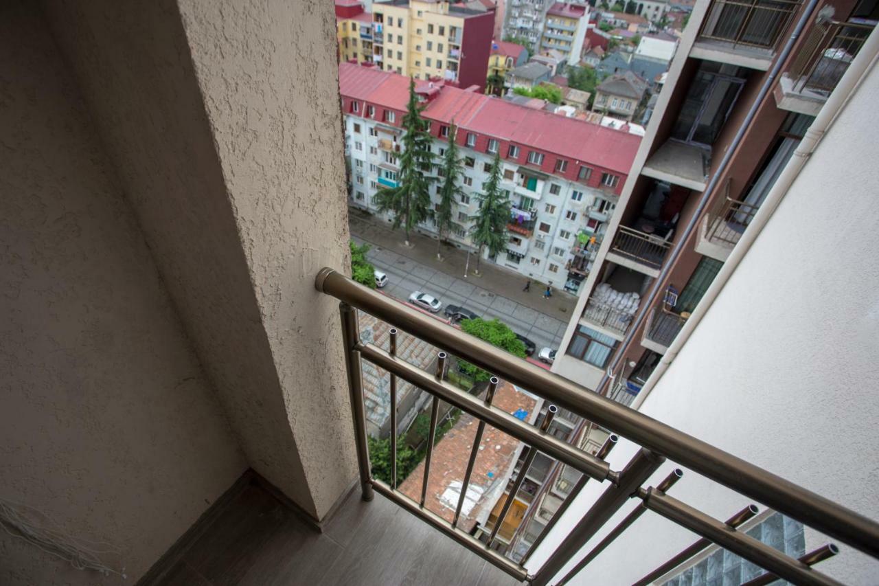 Nano'S Exclusive Fashionable Apartment Батуми Екстериор снимка